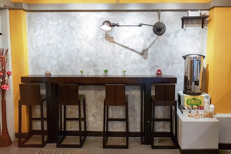 Kim Korner Hotel Pratunam : Service & Facilities