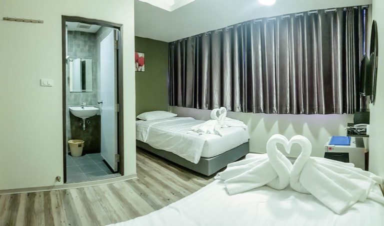 Deluxe Twin Room